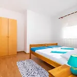 Amazing In Apartman *