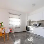 Amazing In Apartman *