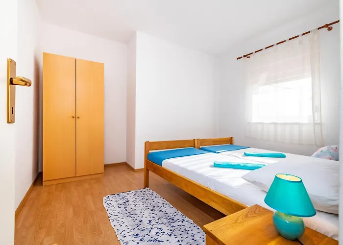 Amazing In Apartment *